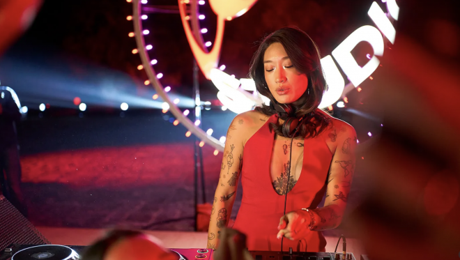 THE ULTIMATE DECEMBER PARTY SCHEDULE